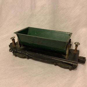 Vintage Lionel Green Coal Hopper Railroad Train Dump Car Bin No. 2659